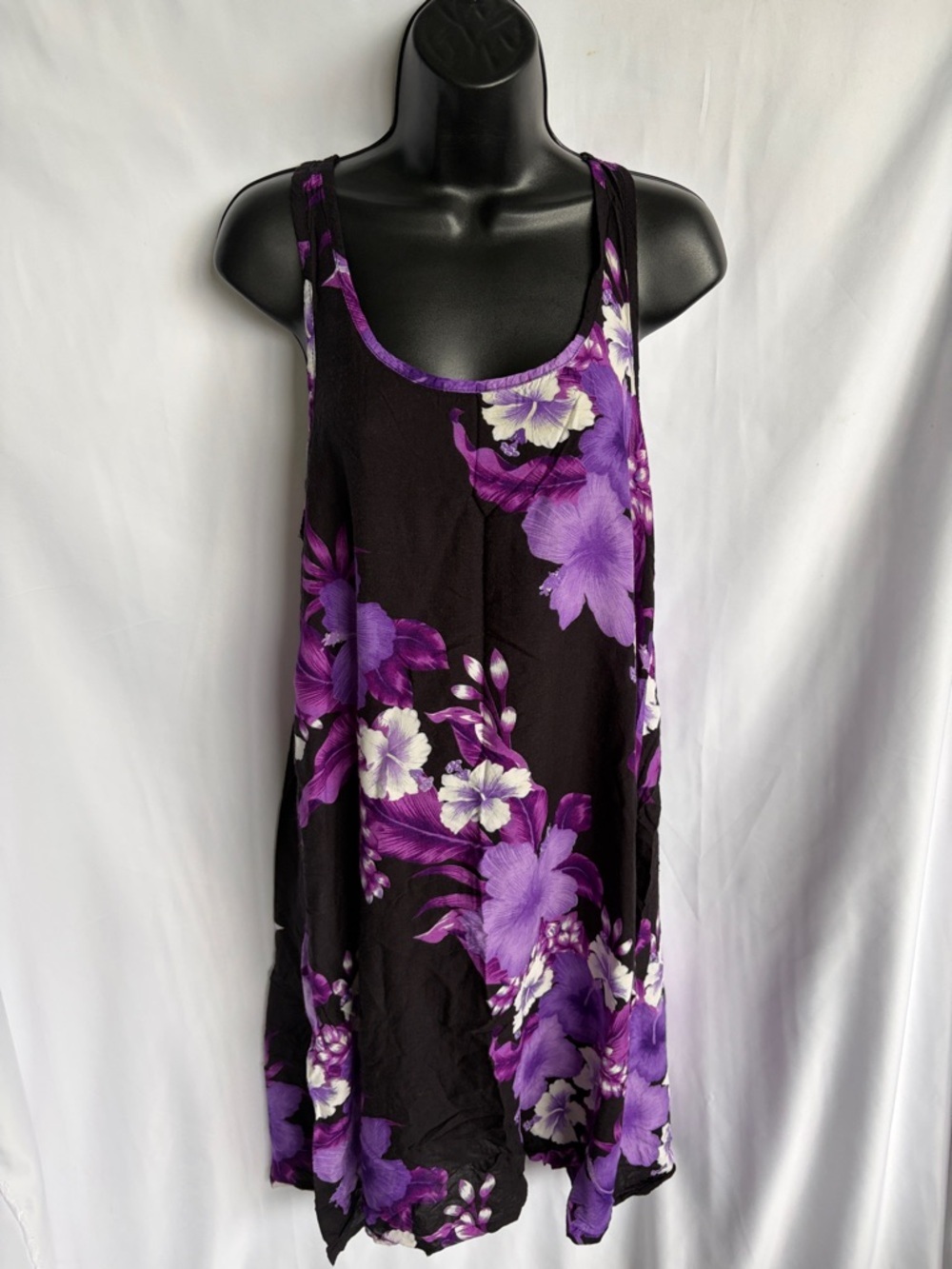 Aloha‎ Fashion Black and Purple Hawaiian Dress, M, 18” PTP, 39” L, racer back